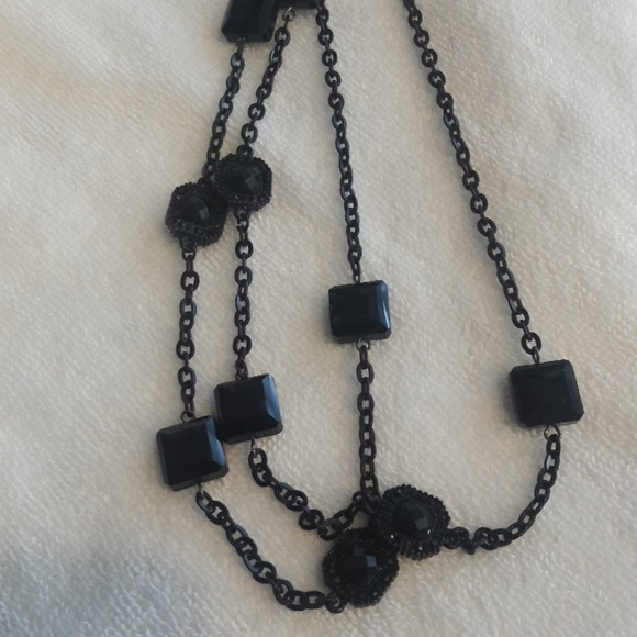 Jewelry - Black Pendant Necklace